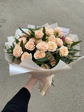Букет Кремовые розы Латте в Хабаровске